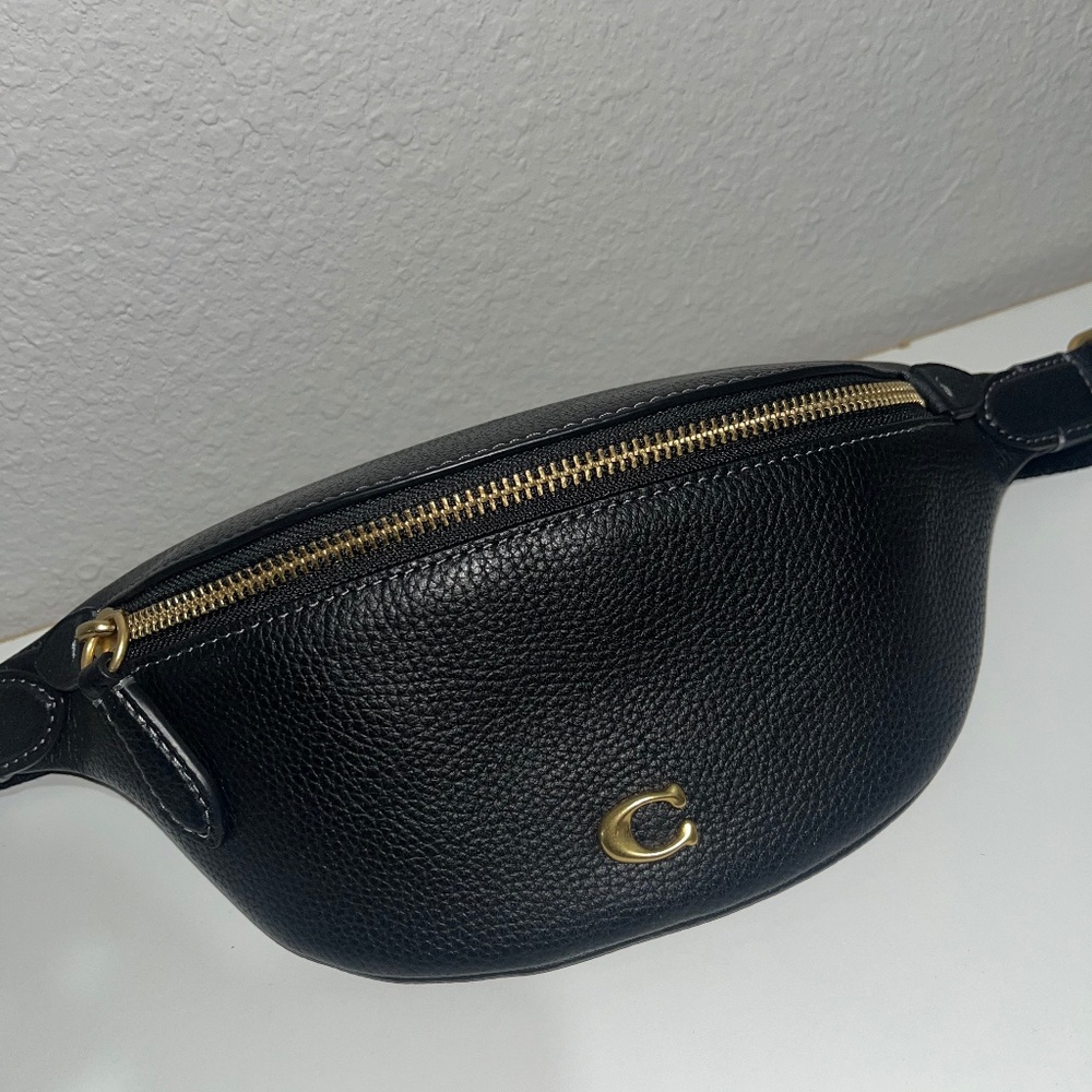 Coach Small Essential Leather Belt Bag/Fanny Pack (Black/Pebbled Leather